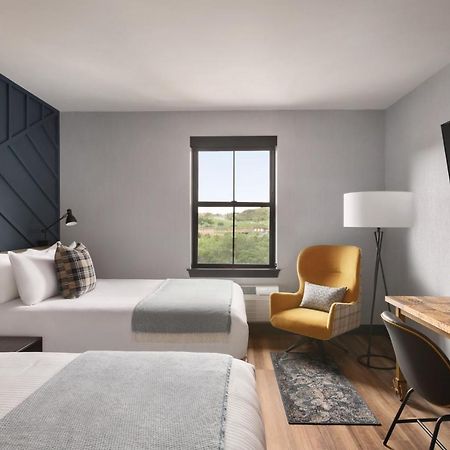 The Eddy Taproom & Hotel Golden Luaran gambar